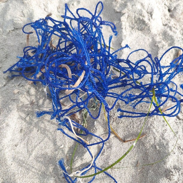 Cable azul fino